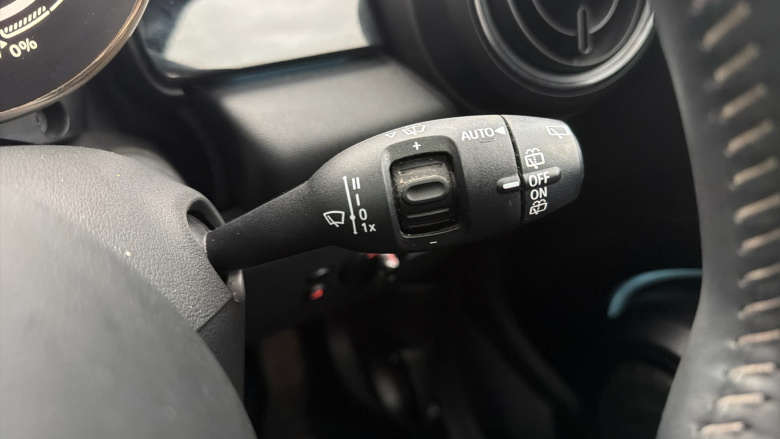 MINI Hatchback 1.5 Cooper Exclusive II 5dr Auto Petrol Hatchback